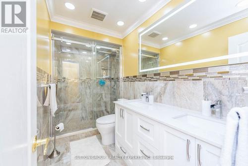 7074 Magic Court, Mississauga (Malton), ON - Indoor Photo Showing Bathroom