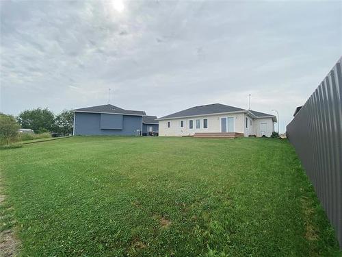 11 Alliance Pl, La Broquerie, MB 