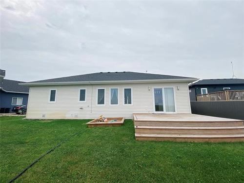 11 Alliance Pl, La Broquerie, MB 