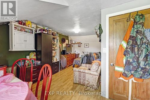 56 Victoria Avenue E, South Huron, ON - Indoor Photo Showing Dining Room