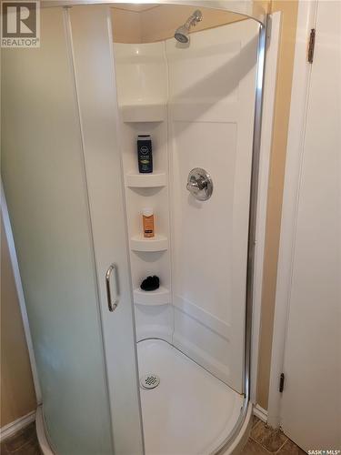 420 Cumberland Avenue S, Saskatoon, SK - Indoor Photo Showing Bathroom