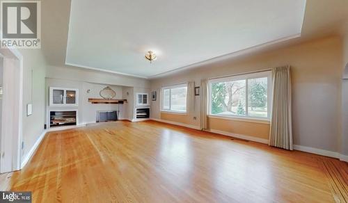 5517 Sumac Street, Oliver, BC - Indoor Photo Showing Living Room With Fireplace