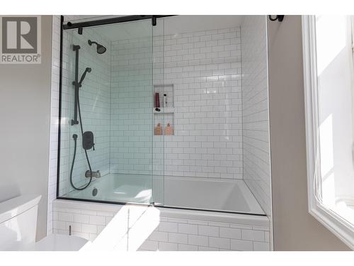 1920 Laurel Street, Terrace, BC - Indoor Photo Showing Bathroom