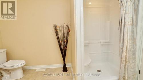 103 Morris Trail, Welland, ON - Indoor Photo Showing Bathroom