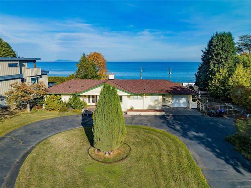 441 Memorial Ave, Qualicum Beach, BC 