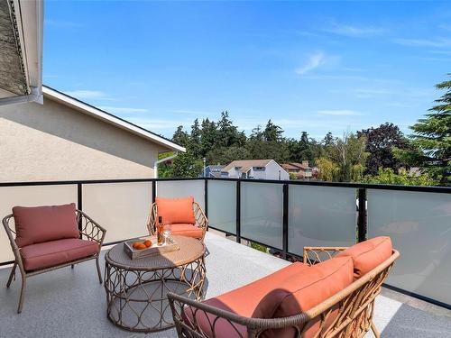 4388 Robinwood Dr, Saanich, BC 