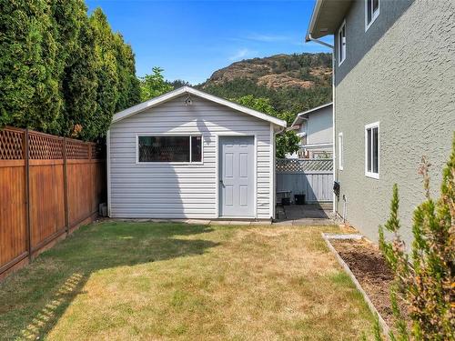 4388 Robinwood Dr, Saanich, BC 