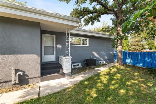 443 Moray St, Winnipeg, MB 