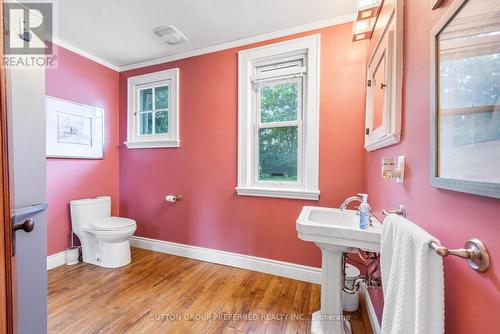 1248 Southdale Road E, London, ON - Indoor Photo Showing Bathroom