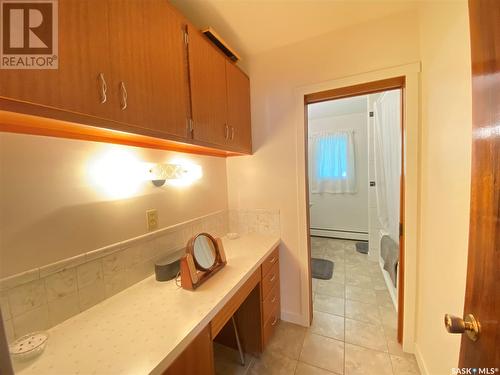 301 Aspen Street, Maple Creek, SK - Indoor Photo Showing Bathroom