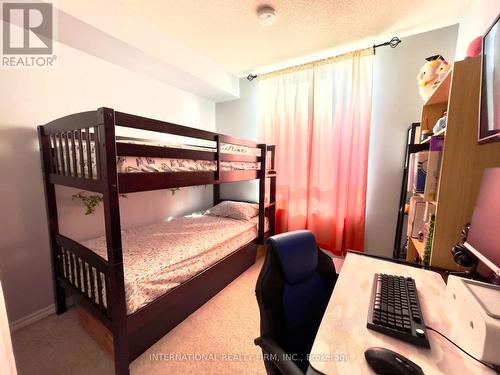 208 - 285 Enfield Place, Mississauga, ON - Indoor Photo Showing Bedroom