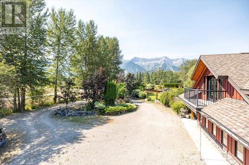 3988 Mcgiverin Road, Fernie, BC - Outdoor