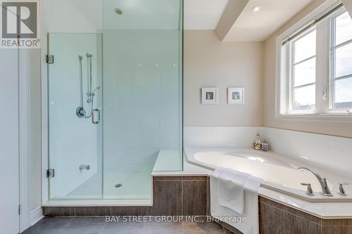 17 - 1812 Burnhamthorpe Road E, Mississauga (Applewood), ON - Indoor Photo Showing Bathroom