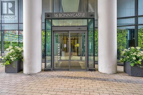 1402 - 16 Bonnycastle Street, Toronto (Waterfront Communities), ON - Outdoor