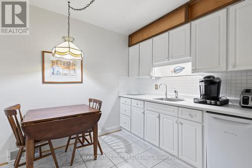 36 Briscoe Street E, London, ON - Indoor Photo Showing Dining Room