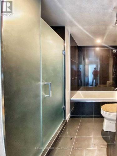 5507 - 125 Blue Jays Way S, Toronto (Waterfront Communities), ON - Indoor Photo Showing Bathroom