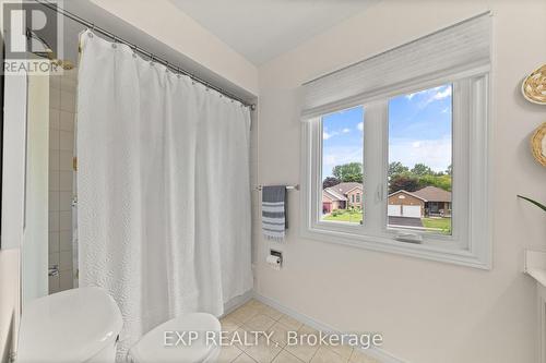 841 Chipping Park Boulevard, Cobourg, ON - Indoor Photo Showing Bathroom