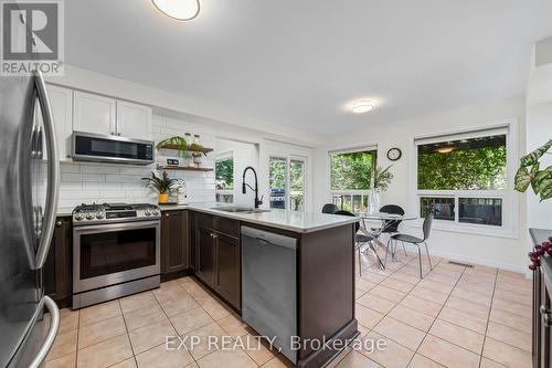 841 Chipping Park Boulevard, Cobourg, ON - Indoor Photo Showing Kitchen