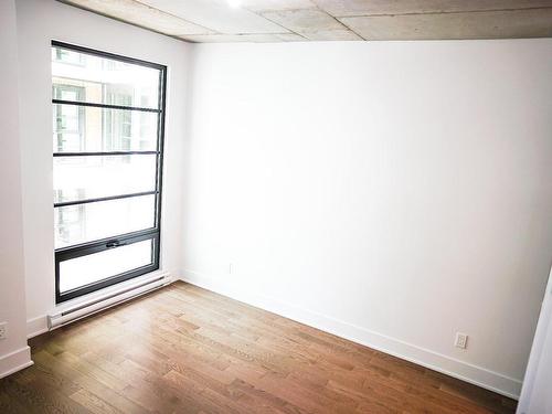 Master bedroom - 409-1320 Rue Olier, Montréal (Le Sud-Ouest), QC - Indoor Photo Showing Other Room