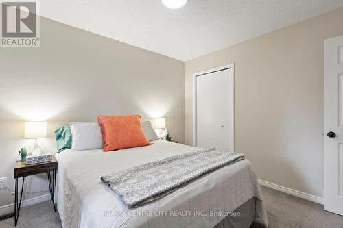 48 Tumbleweed Crescent, London, ON - Indoor Photo Showing Bedroom