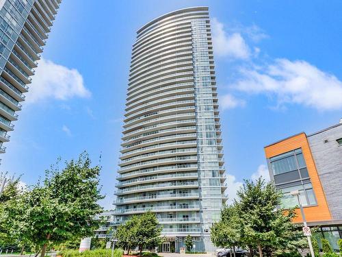 1305-70 Forest Manor Rd, Toronto, ON - Outdoor With Balcony With Facade