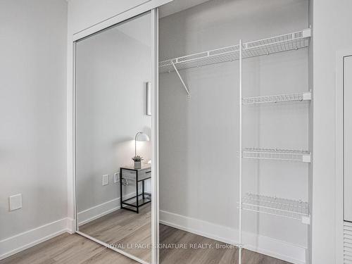 1305-70 Forest Manor Rd, Toronto, ON - Indoor With Storage