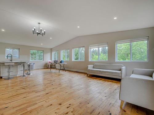 Living room - 6481Z Rue Morin, Val-Morin, QC - Indoor Photo Showing Living Room