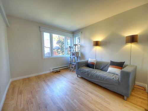 Chambre Ã Â coucher - 7250Z Place Turenne, Brossard, QC - Indoor Photo Showing Living Room