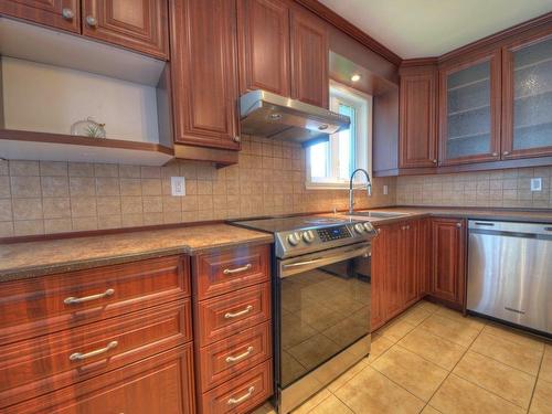 Cuisine - 7250 Place Turenne, Brossard, QC - Indoor Photo Showing Kitchen