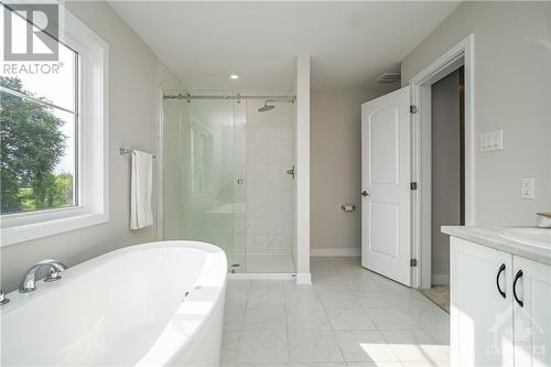 234 Pursuit Terrace, Ottawa, ON - Indoor Photo Showing Bathroom