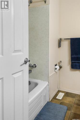 227-229 Wakabayashi Way, Saskatoon, SK - Indoor Photo Showing Bathroom