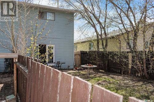 227-229 Wakabayashi Way, Saskatoon, SK - Outdoor