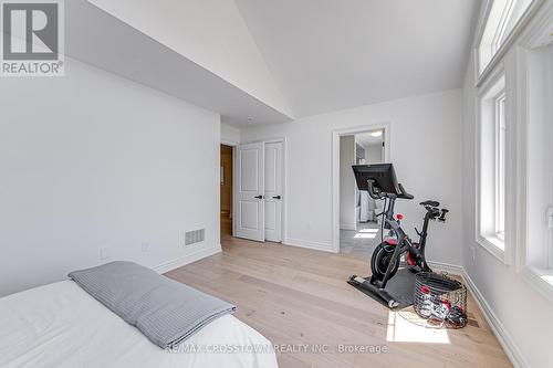 23 Lorne Thomas Place, New Tecumseth, ON - Indoor Photo Showing Gym Room