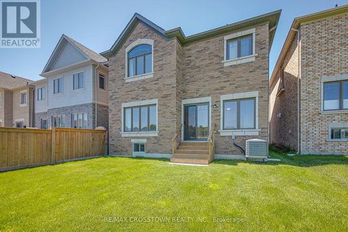 23 Lorne Thomas Place, New Tecumseth, ON - Outdoor