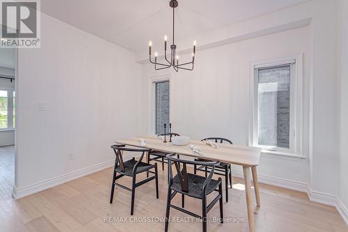 23 Lorne Thomas Place, New Tecumseth, ON - Indoor Photo Showing Dining Room