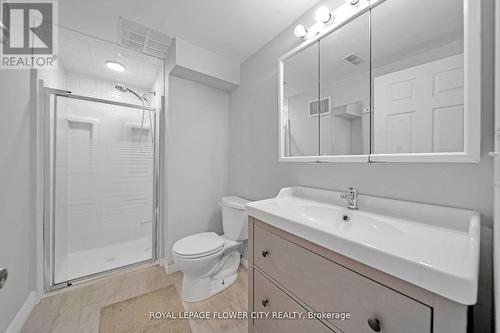 33 Morgan Avenue, Toronto (Stonegate-Queensway), ON - Indoor Photo Showing Bathroom