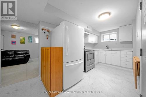 33 Morgan Avenue, Toronto (Stonegate-Queensway), ON - Indoor Photo Showing Kitchen