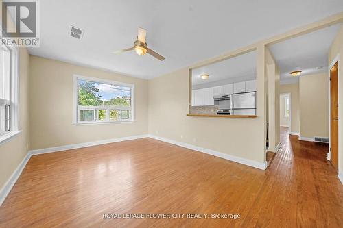 33 Morgan Avenue, Toronto (Stonegate-Queensway), ON - Indoor Photo Showing Other Room