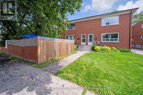 33 Morgan Avenue, Toronto (Stonegate-Queensway), ON - Outdoor