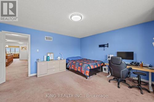 6528 Western Skies Way, Mississauga (Meadowvale Village), ON - Indoor Photo Showing Bedroom