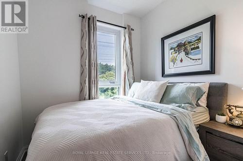 32 - 10 Brin Drive S, Toronto (Edenbridge-Humber Valley), ON - Indoor Photo Showing Bedroom