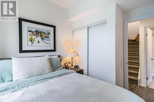 32 - 10 Brin Drive S, Toronto (Edenbridge-Humber Valley), ON - Indoor Photo Showing Bedroom