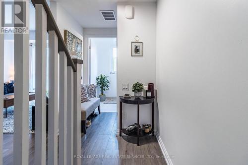 32 - 10 Brin Drive S, Toronto (Edenbridge-Humber Valley), ON - Indoor Photo Showing Other Room