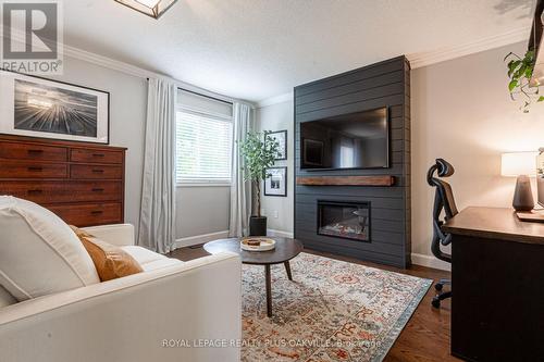 2438 Montagne Avenue, Oakville (West Oak Trails), ON - Indoor Photo Showing Other Room With Fireplace