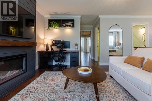 2438 Montagne Avenue, Oakville (West Oak Trails), ON - Indoor Photo Showing Living Room With Fireplace