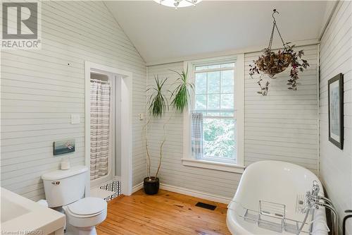 4 PC bathroom - 27 Walnut Street, Southampton, ON - Indoor Photo Showing Bathroom