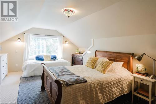 27 Walnut Street, Southampton, ON - Indoor Photo Showing Bedroom