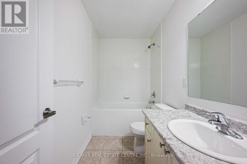 65 Leeson Street N, East Luther Grand Valley, ON - Indoor Photo Showing Bathroom