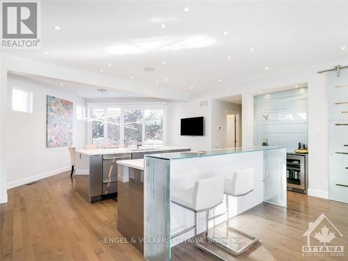 615 Island Park Crescent, Ottawa, ON - Indoor Photo Showing Kitchen With Upgraded Kitchen