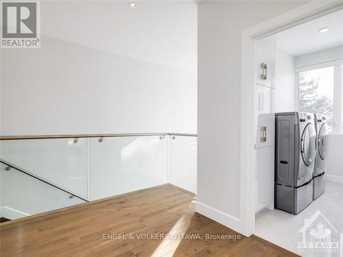 615 Island Park Crescent, Ottawa, ON - Indoor Photo Showing Laundry Room